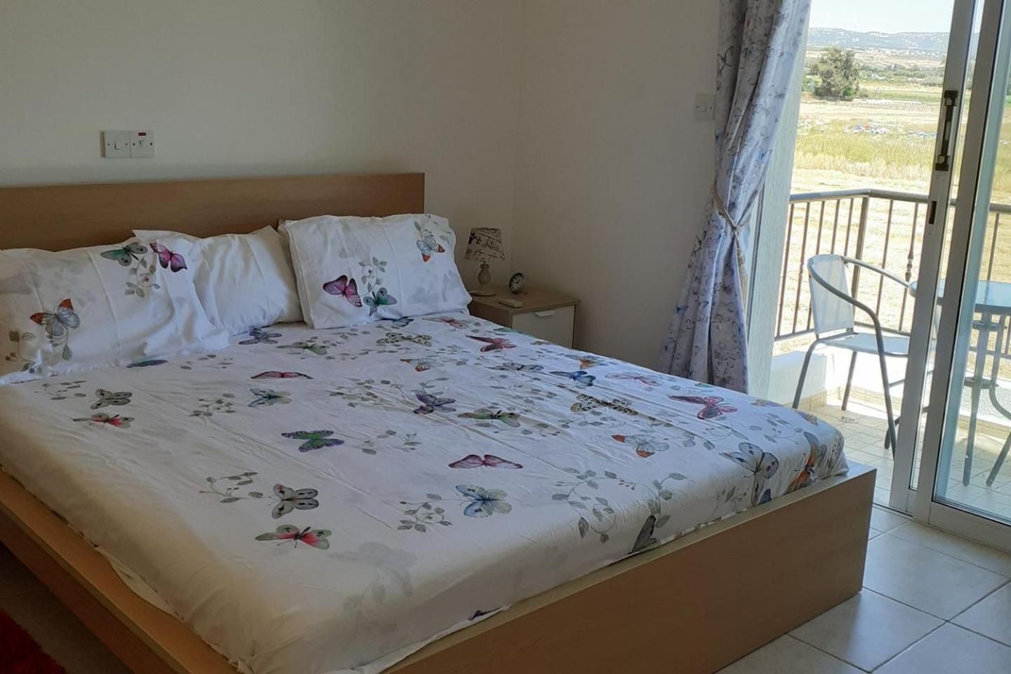 הוילה Beautiful 2-Bed House In מנדריה מראה חיצוני תמונה